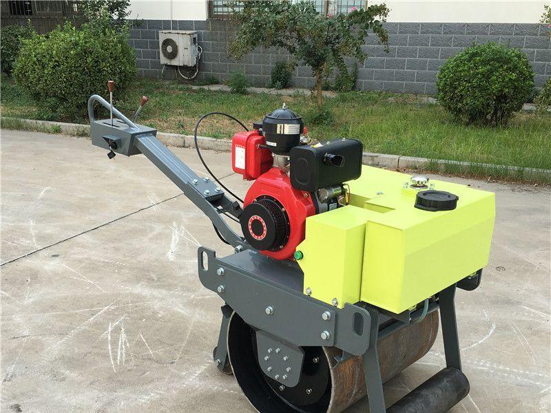 操作手扶式壓路機新機，須做到“三個到位